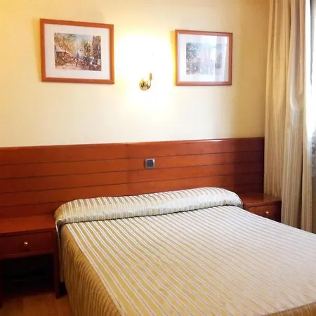 Toledano Ramblas Hotell *
